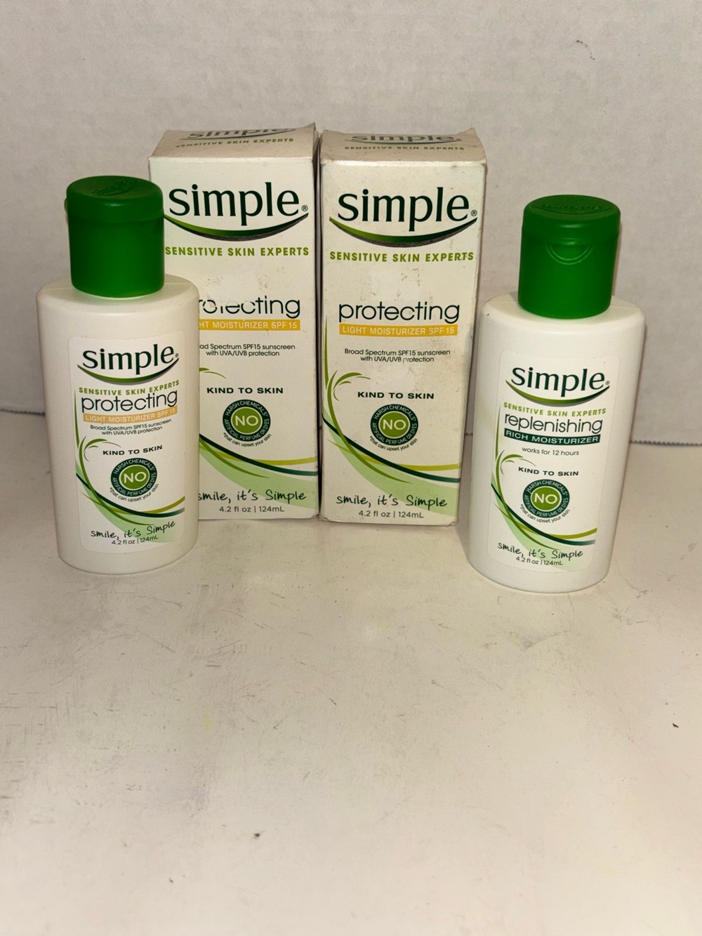 Simple Protecting Light Moisturizers - Replenishing Bundle New-Discontinued